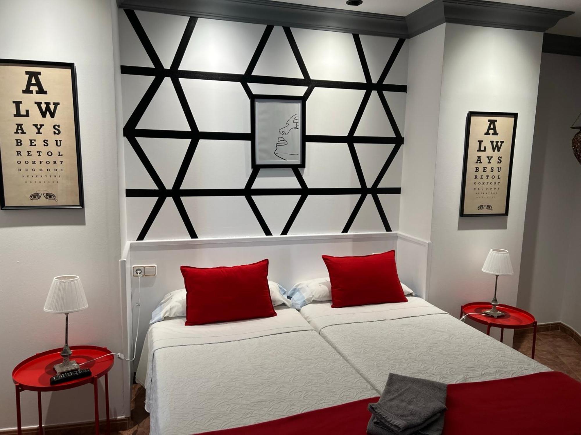 Apartamentos Los Angeles Alcañiz Kültér fotó