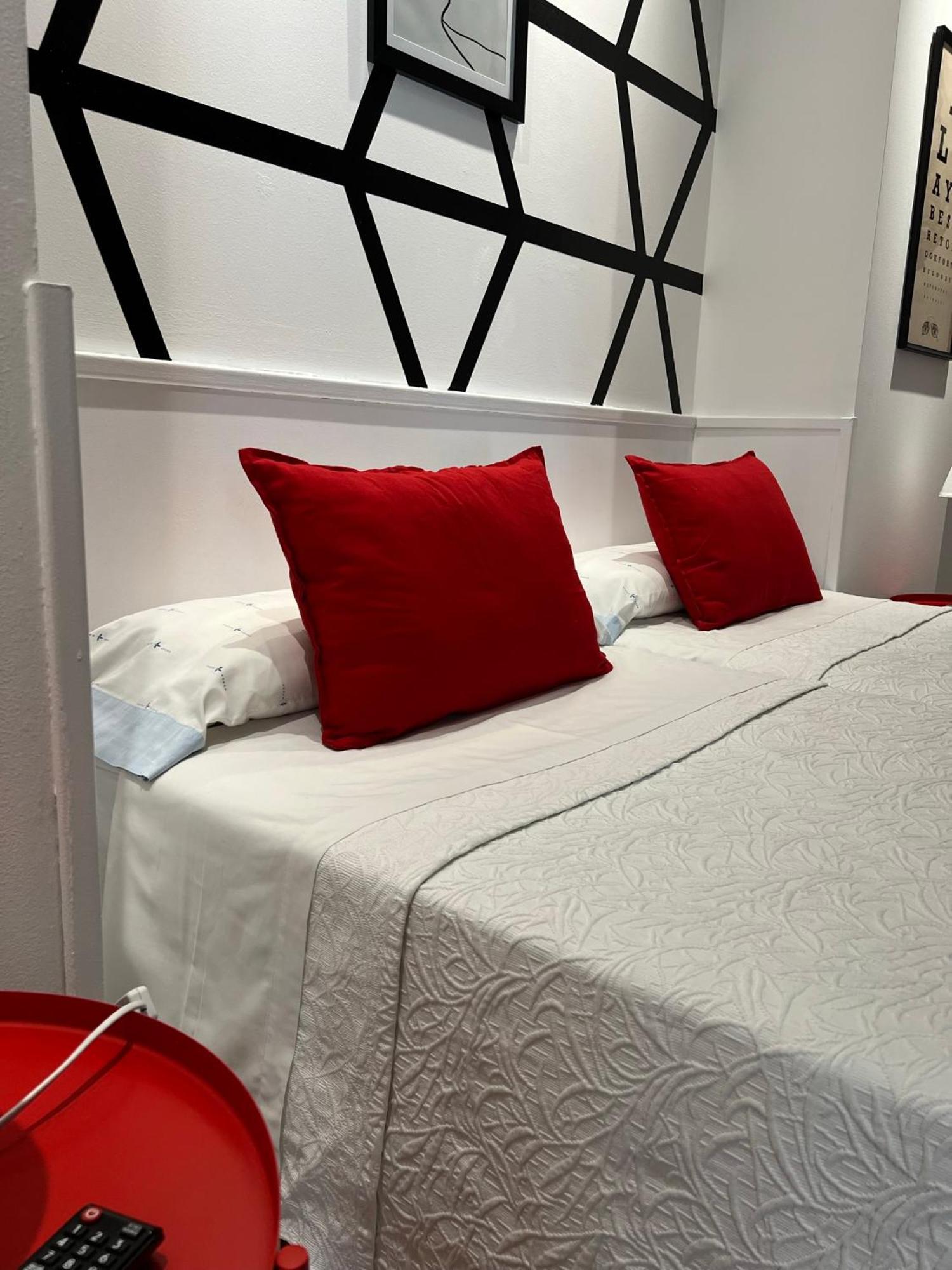 Apartamentos Los Angeles Alcañiz Kültér fotó