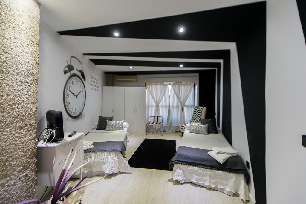 Apartamentos Los Angeles Alcañiz Kültér fotó