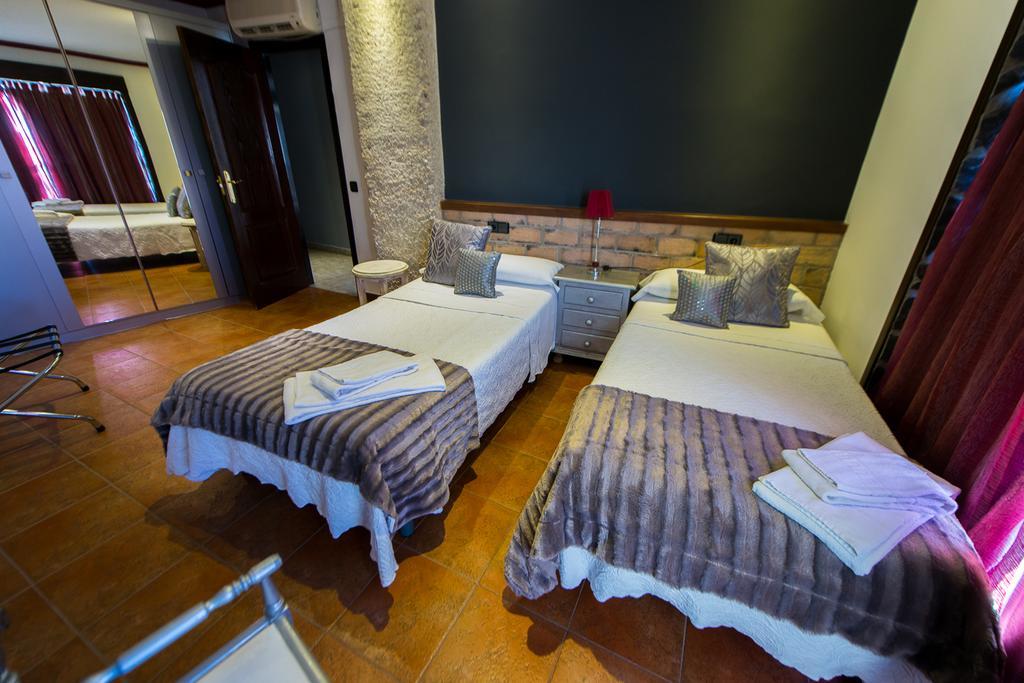 Apartamentos Los Angeles Alcañiz Kültér fotó