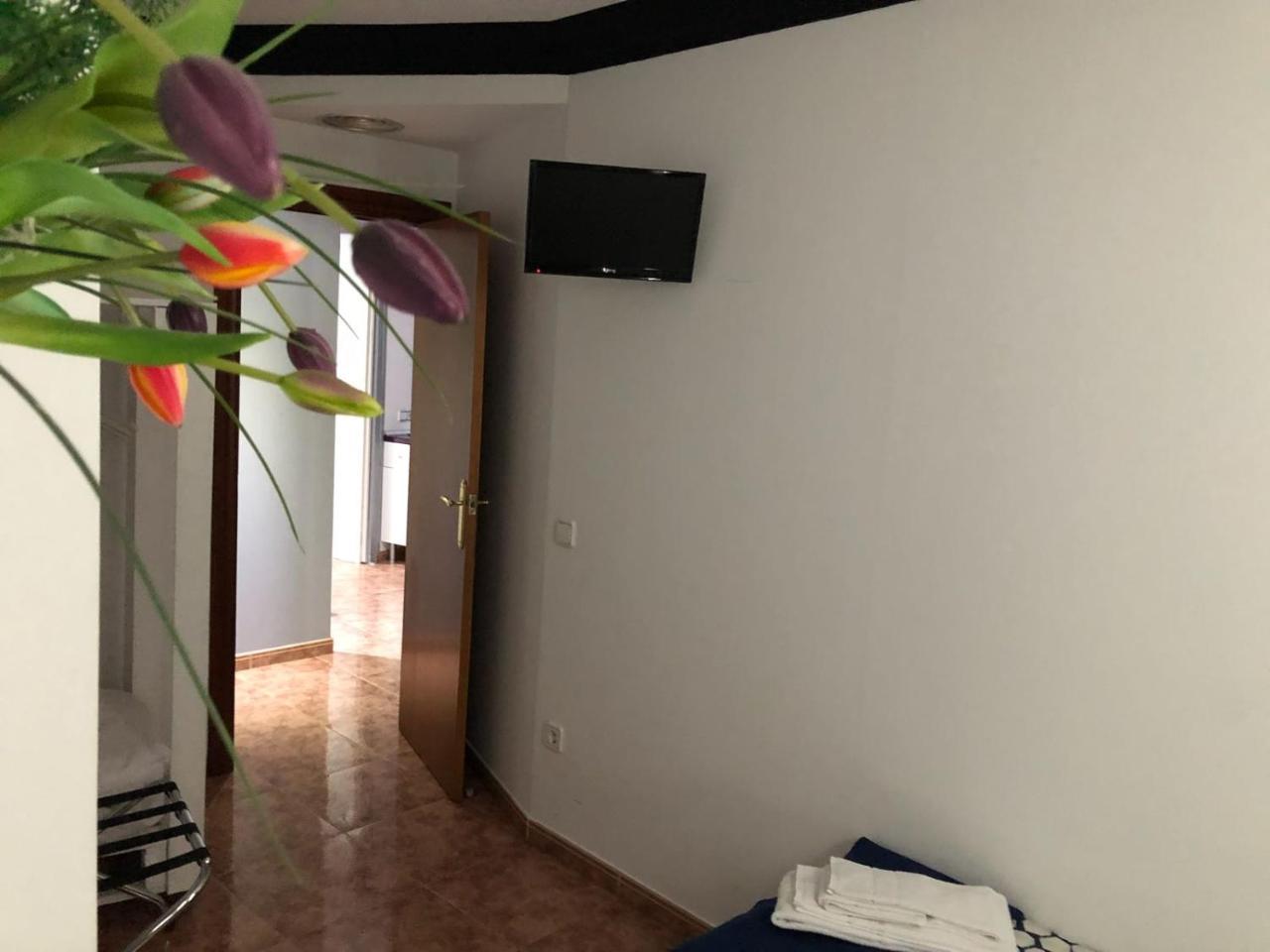 Apartamentos Los Angeles Alcañiz Kültér fotó