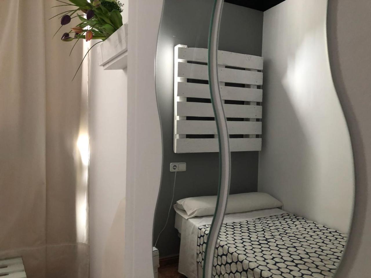 Apartamentos Los Angeles Alcañiz Kültér fotó