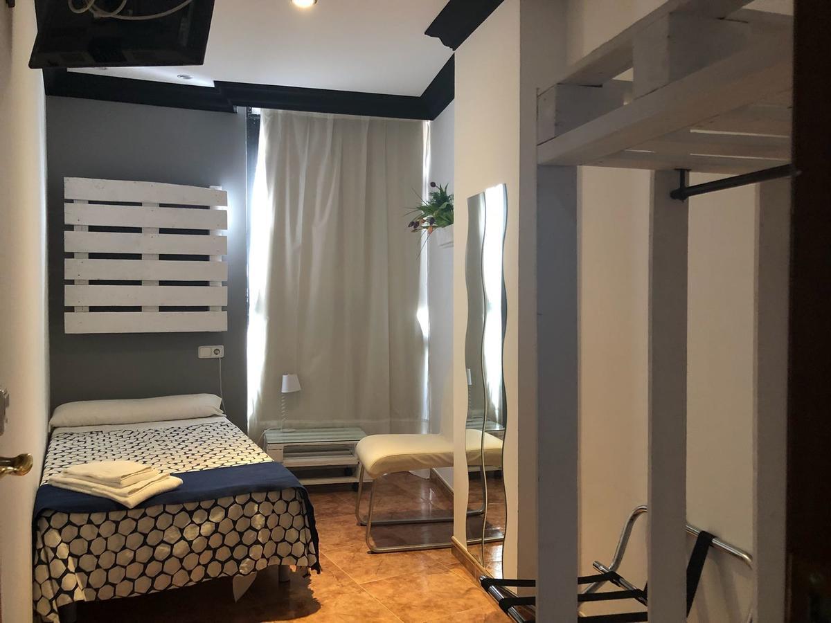 Apartamentos Los Angeles Alcañiz Kültér fotó
