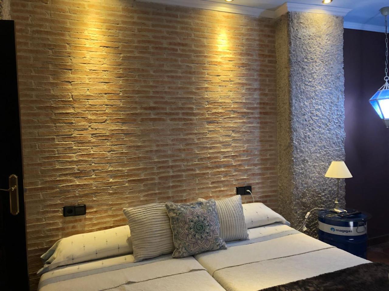 Apartamentos Los Angeles Alcañiz Kültér fotó